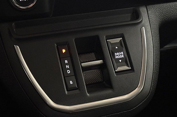 Vehicle Image 23