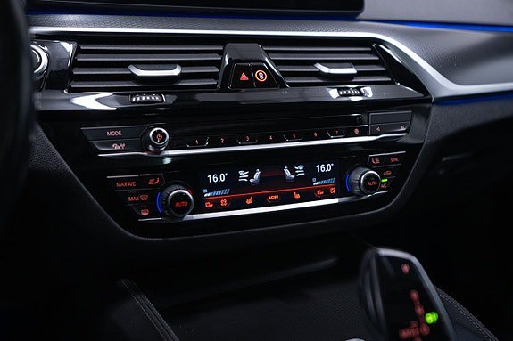 Vehicle Image 27