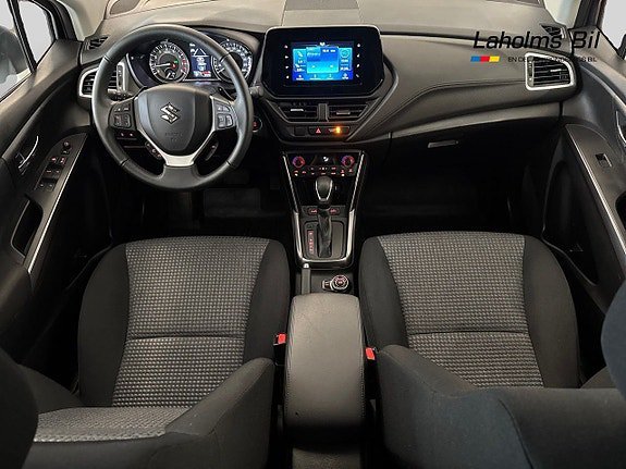 Vehicle Image 10