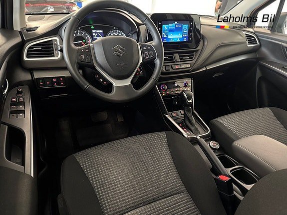 Vehicle Image 11
