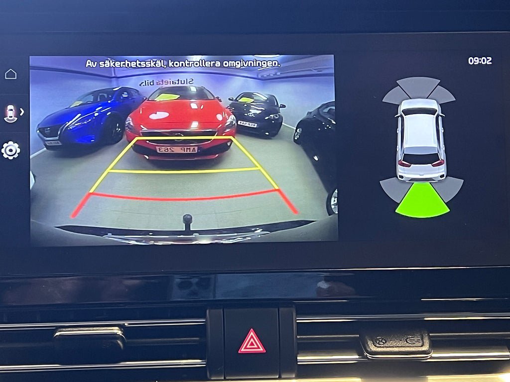 Vehicle Image 21