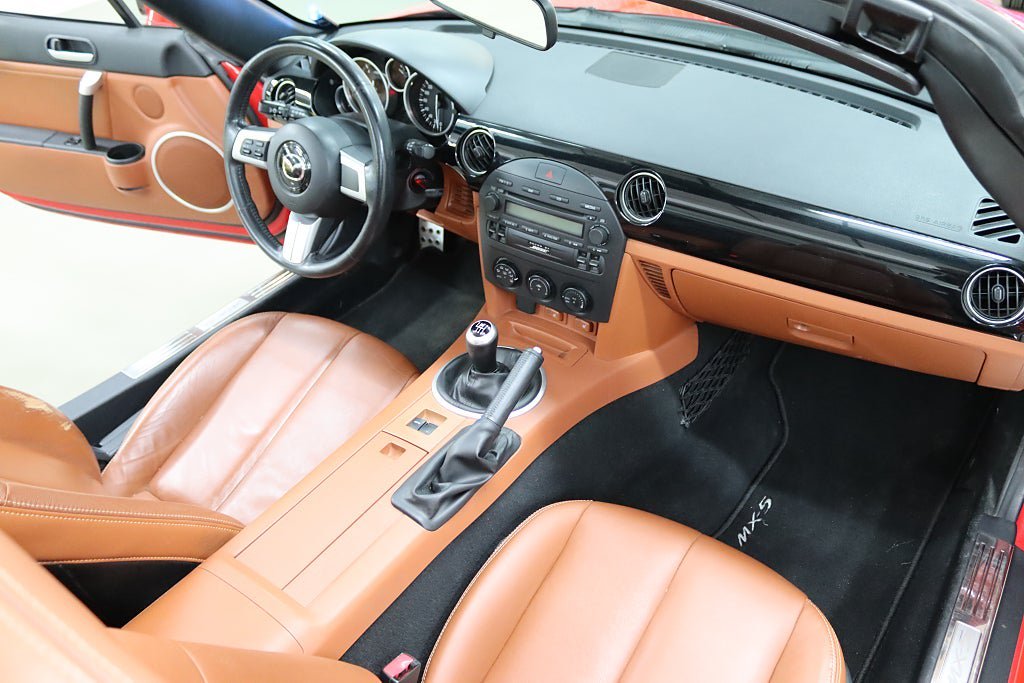Vehicle Image 18