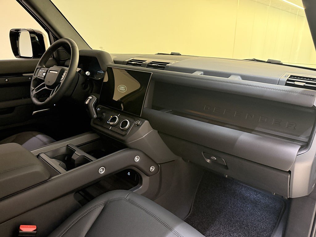 Vehicle Image 18