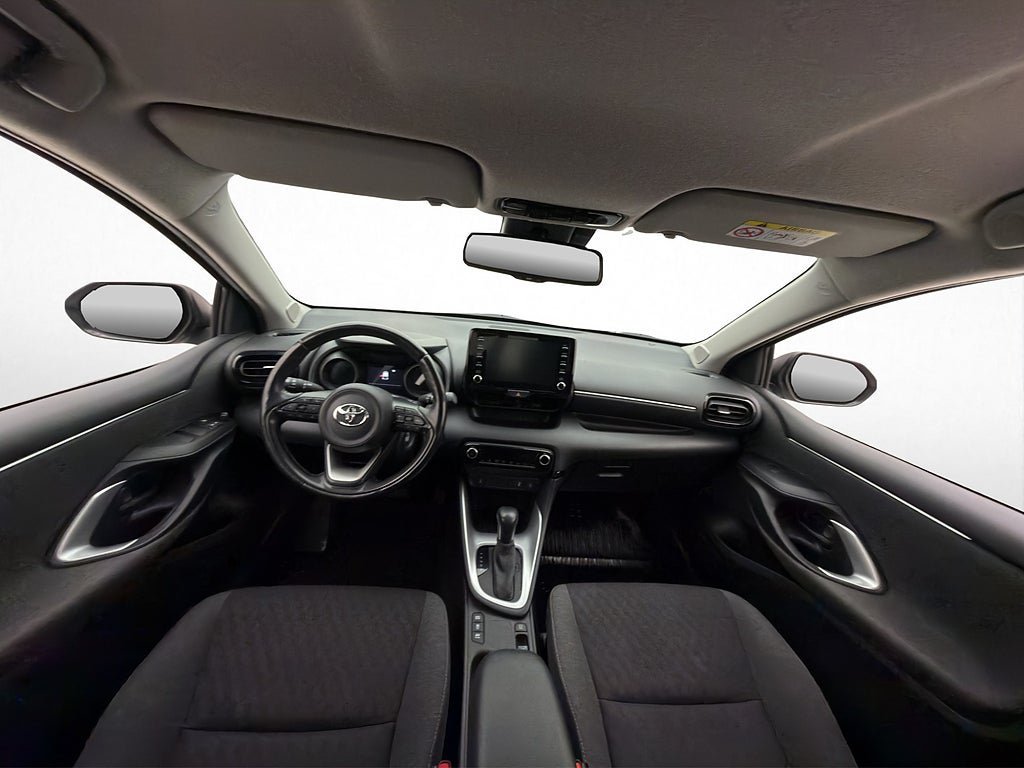 Vehicle Image 11