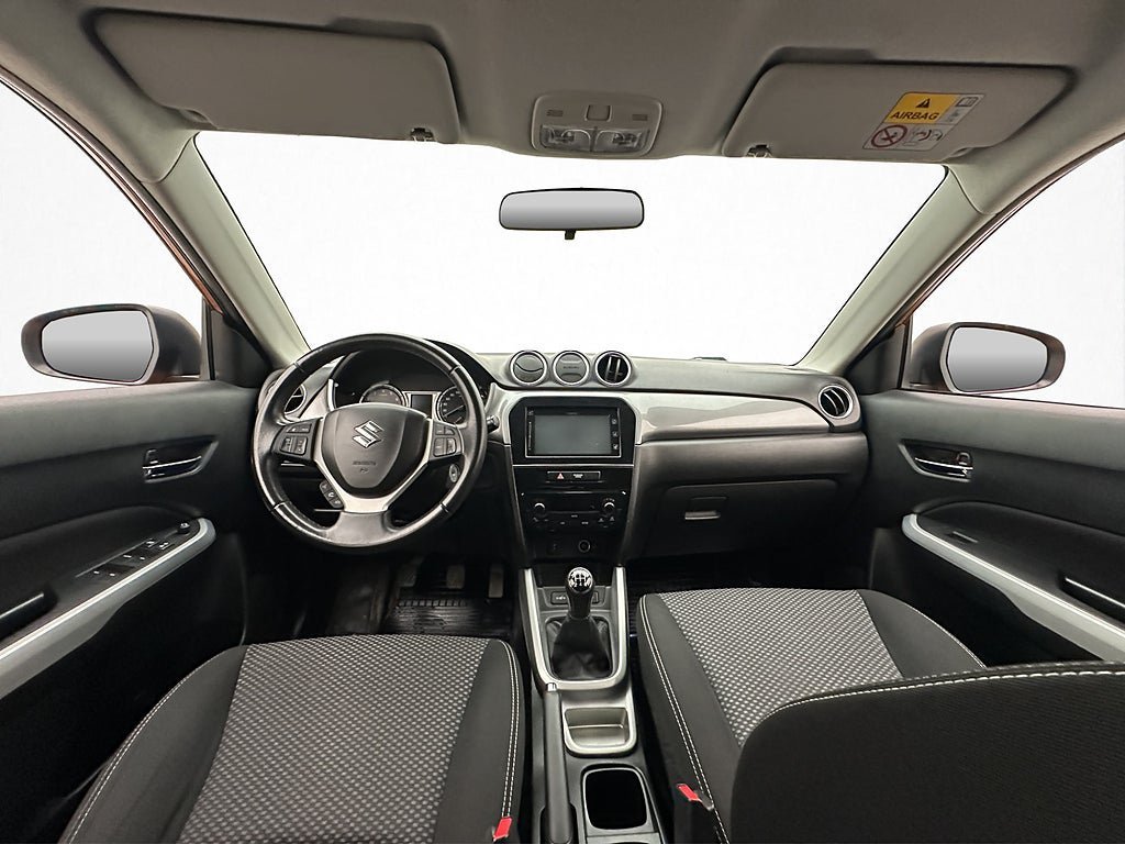 Vehicle Image 12