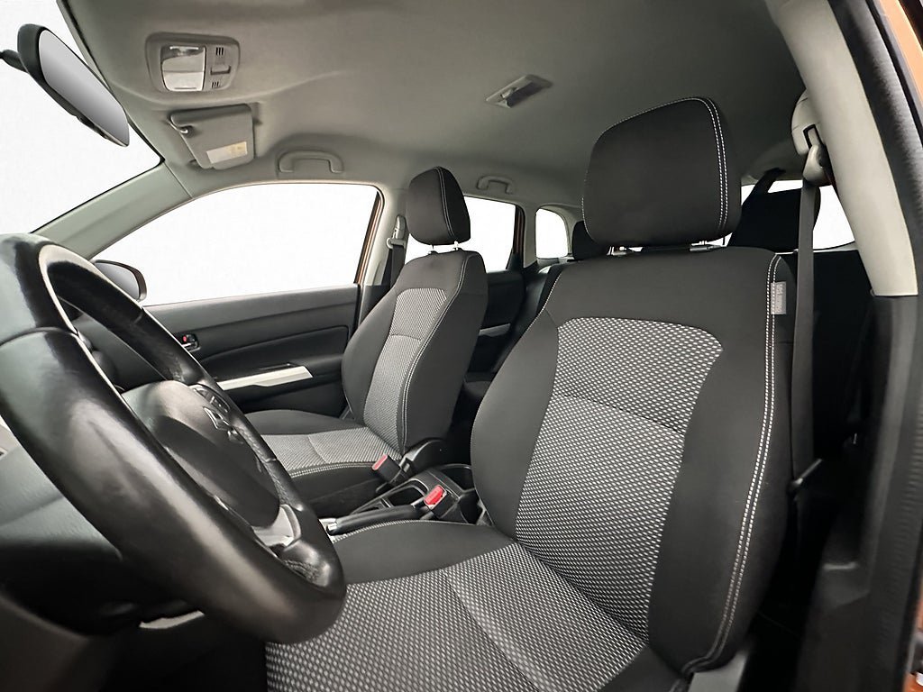 Vehicle Image 14