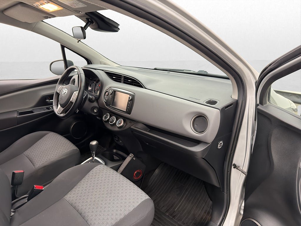 Vehicle Image 20