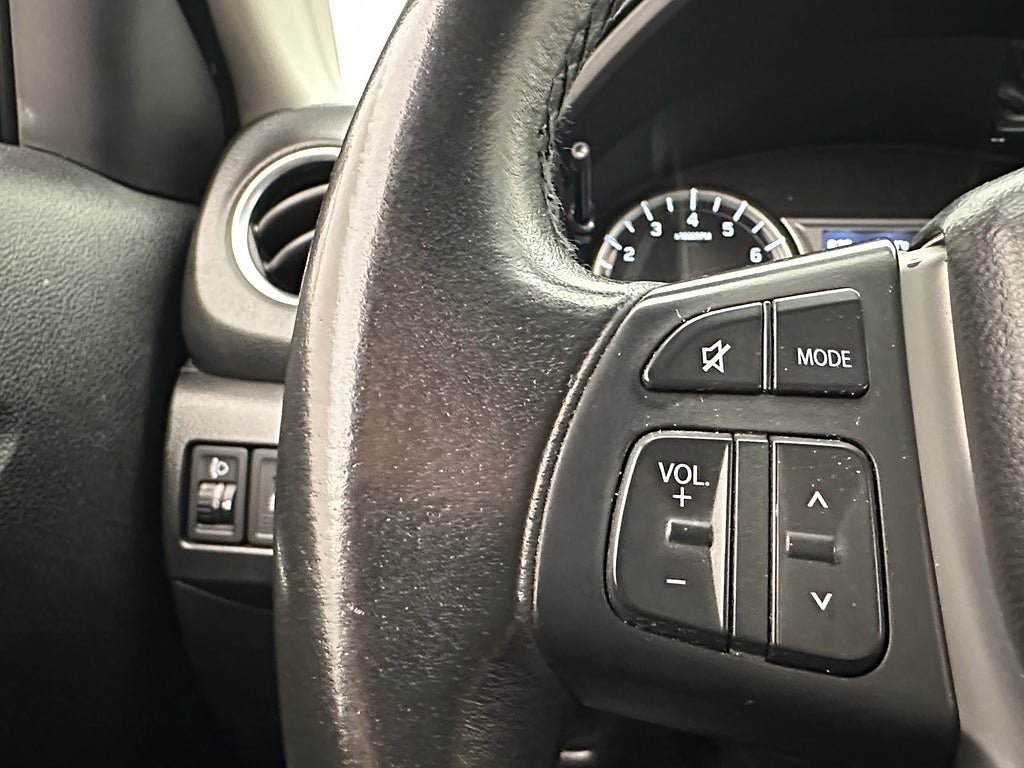 Vehicle Image 17