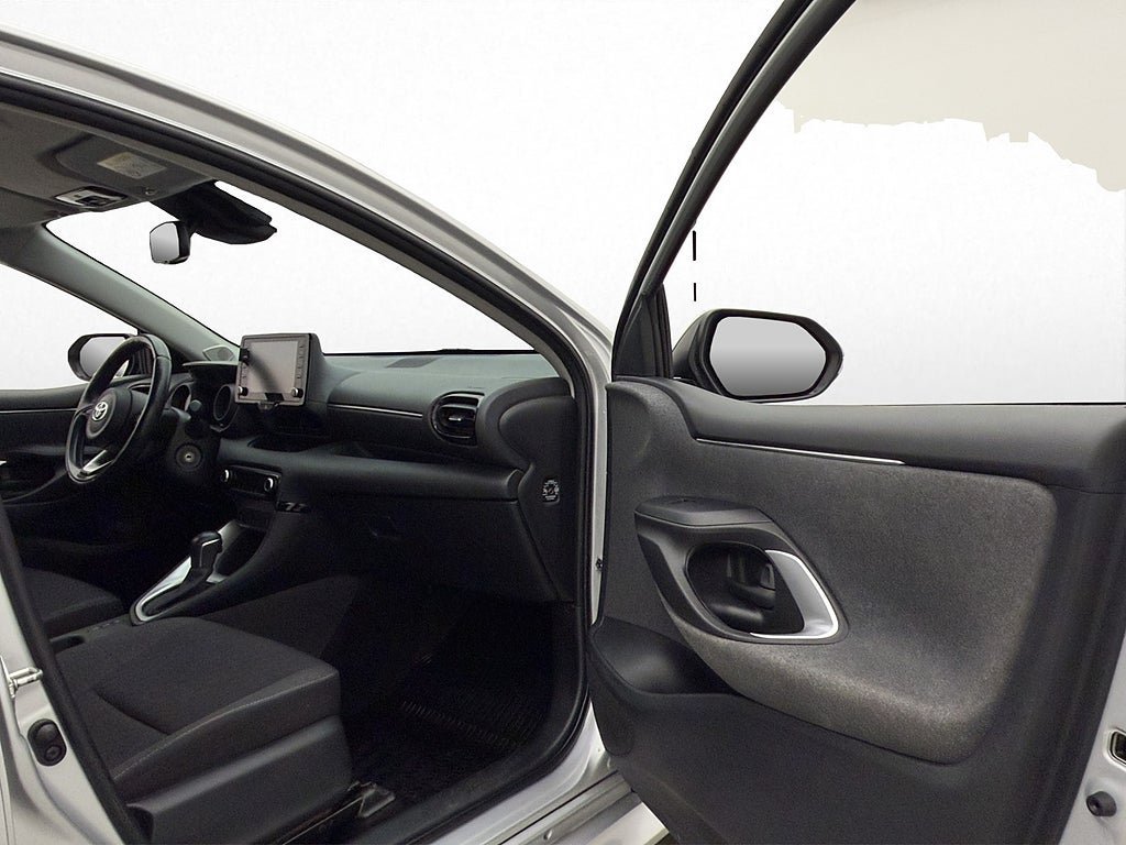 Vehicle Image 23