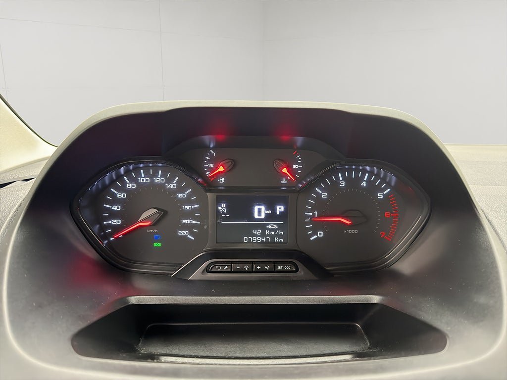 Vehicle Image 20