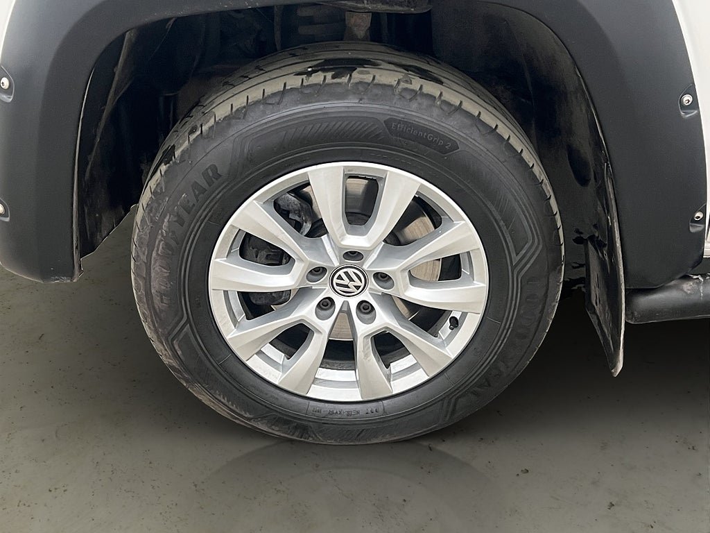Vehicle Image 24