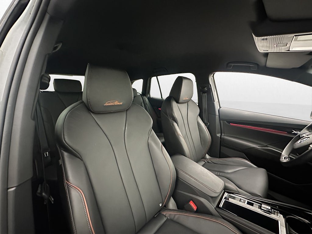 Vehicle Image 36