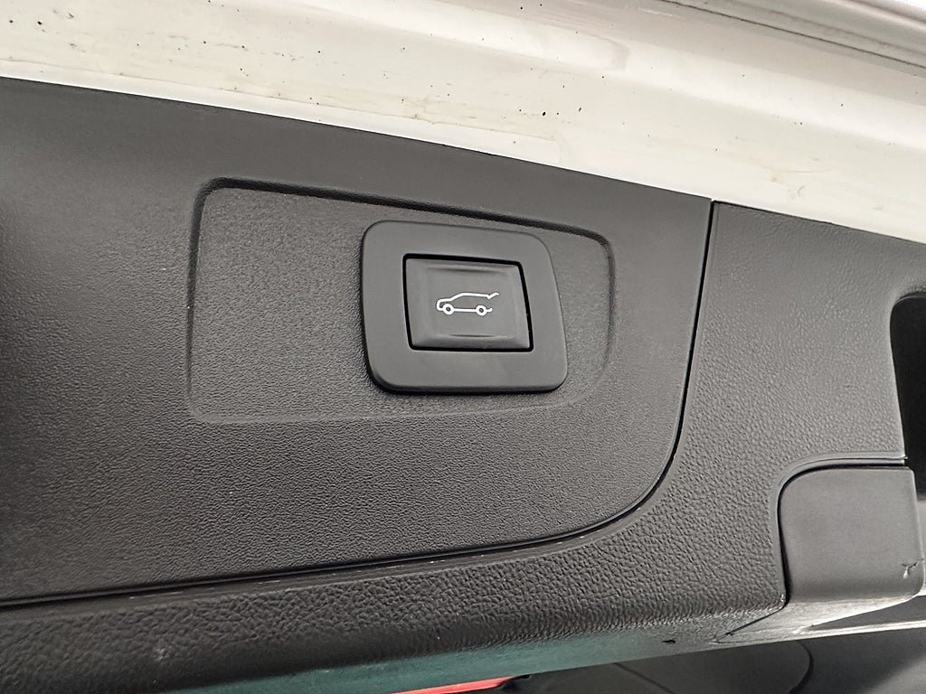 Vehicle Image 27