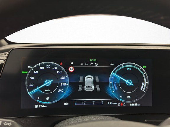 Vehicle Image 25