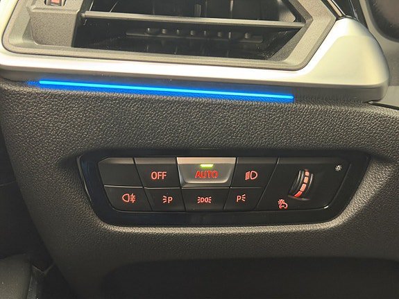 Vehicle Image 27