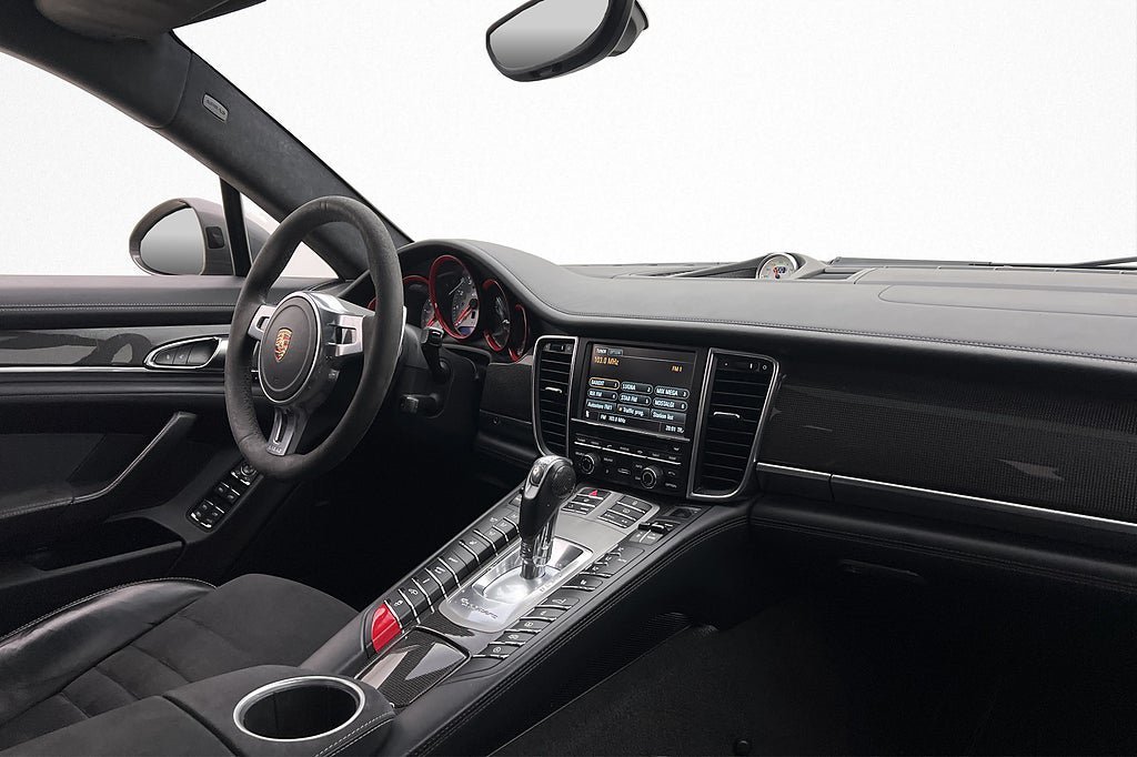 Vehicle Image 10