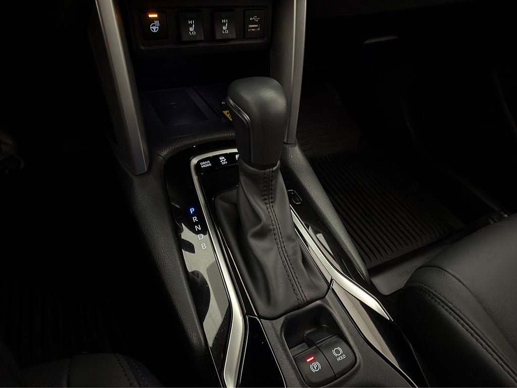 Vehicle Image 21