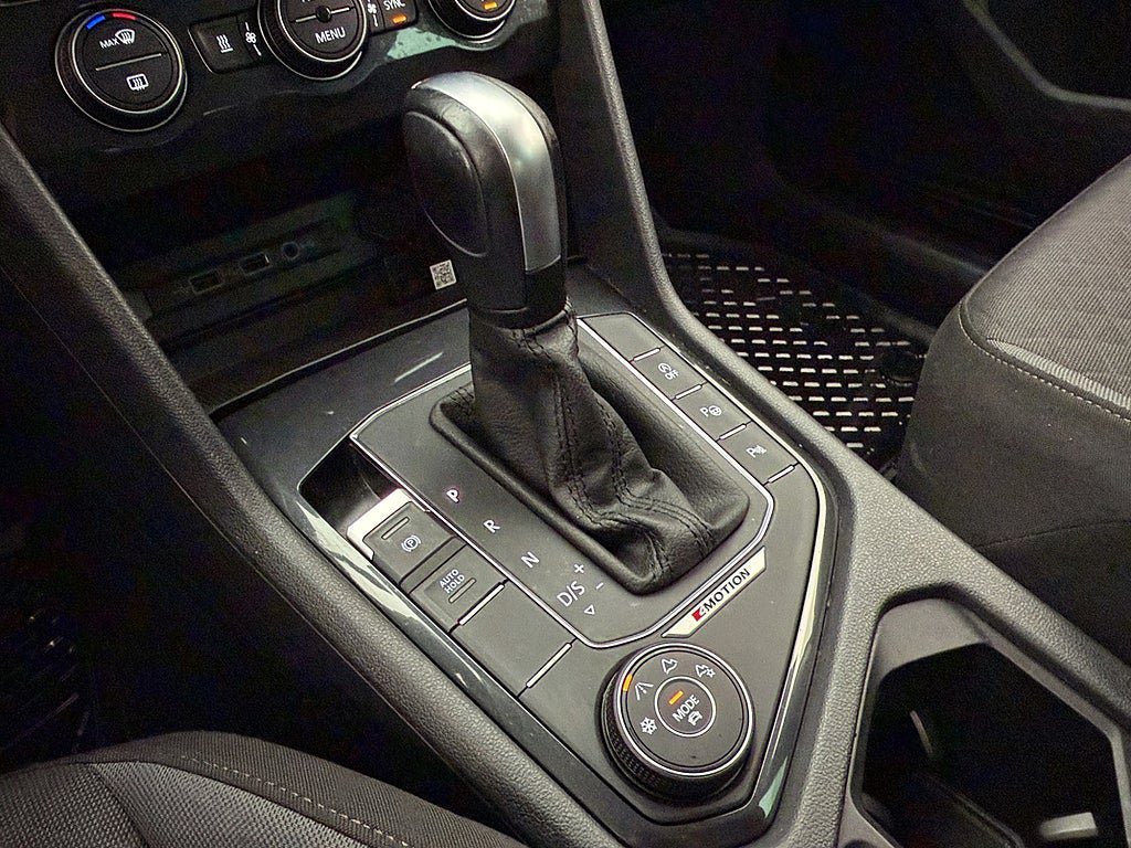 Vehicle Image 27