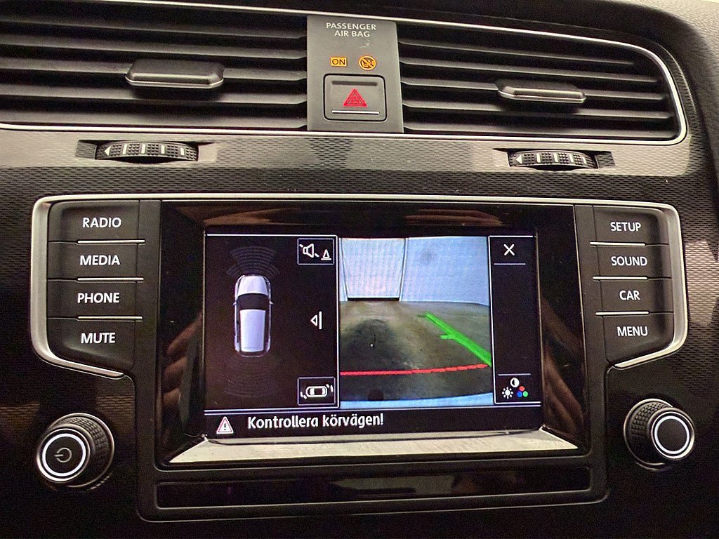 Vehicle Image 26