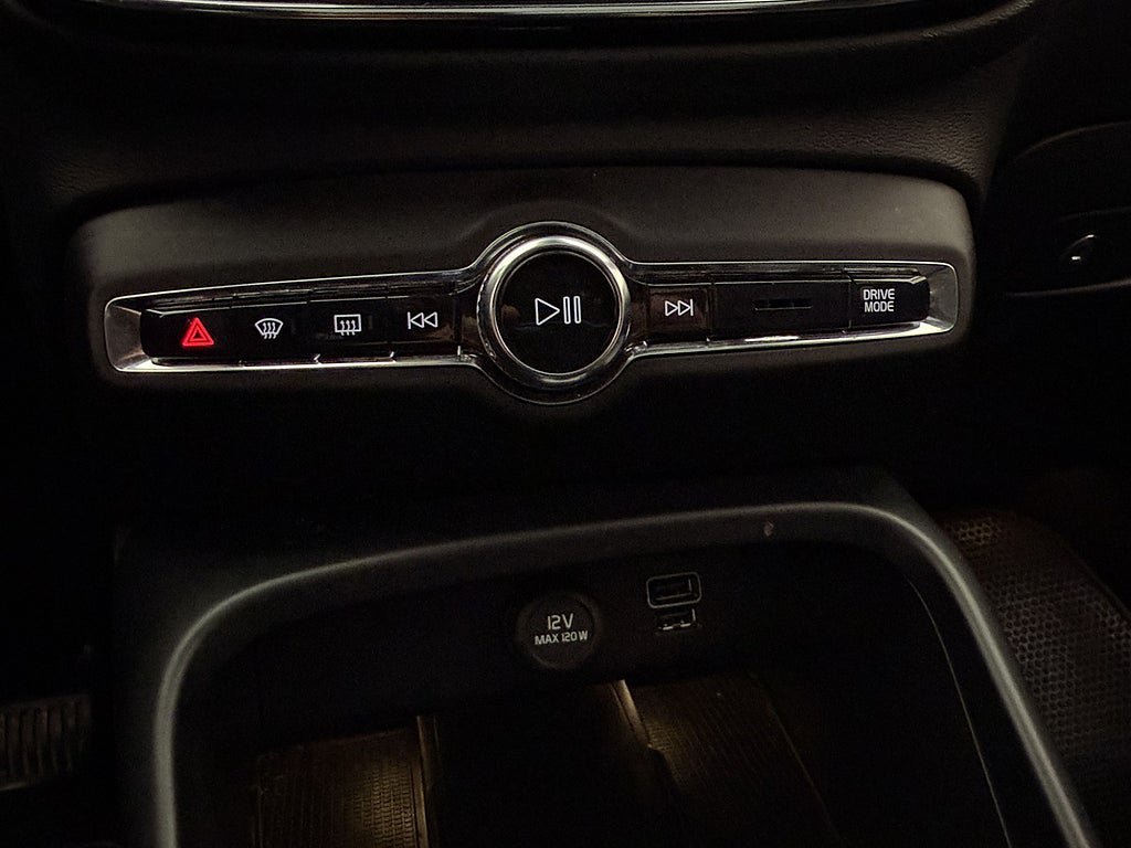 Vehicle Image 34
