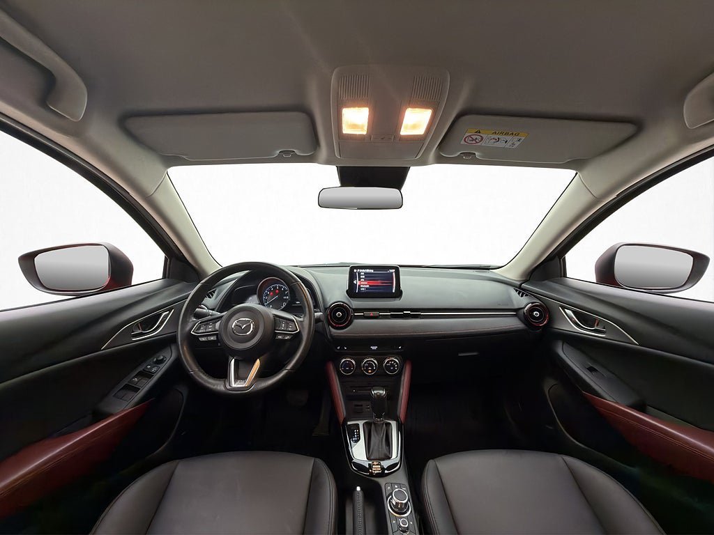Vehicle Image 11