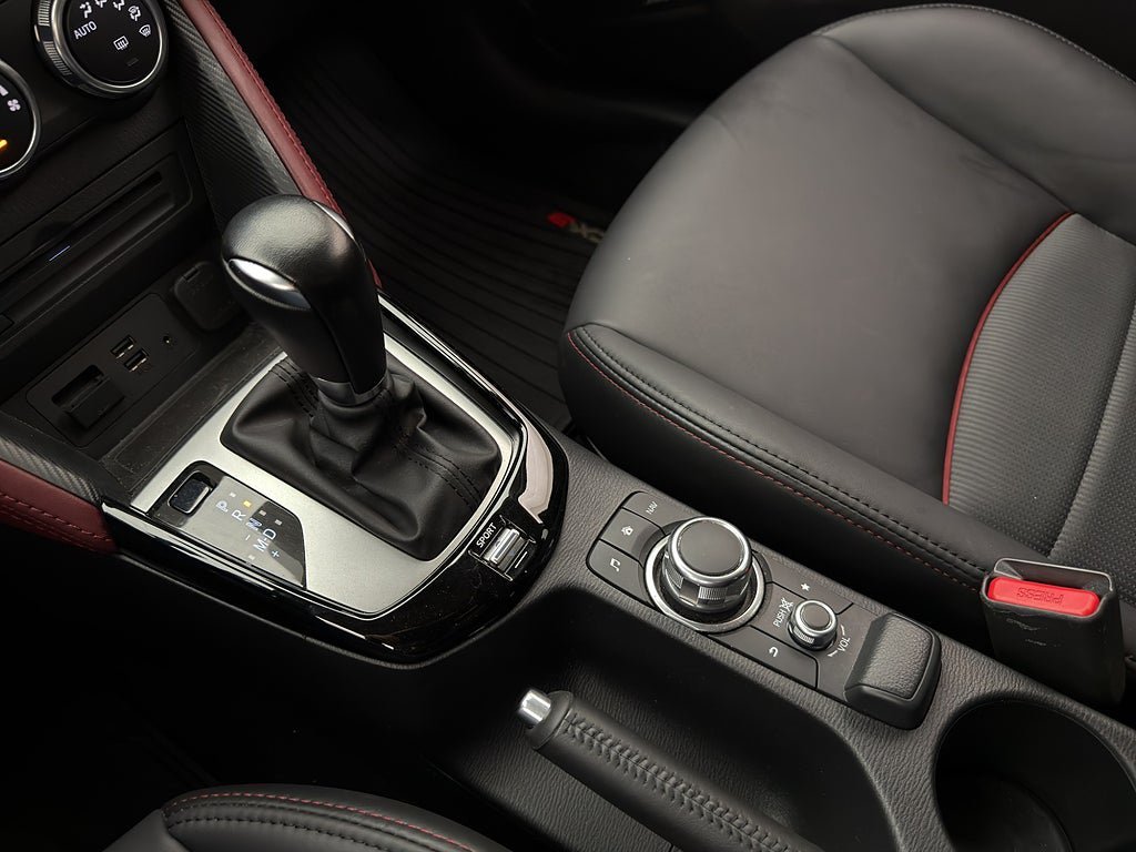 Vehicle Image 21