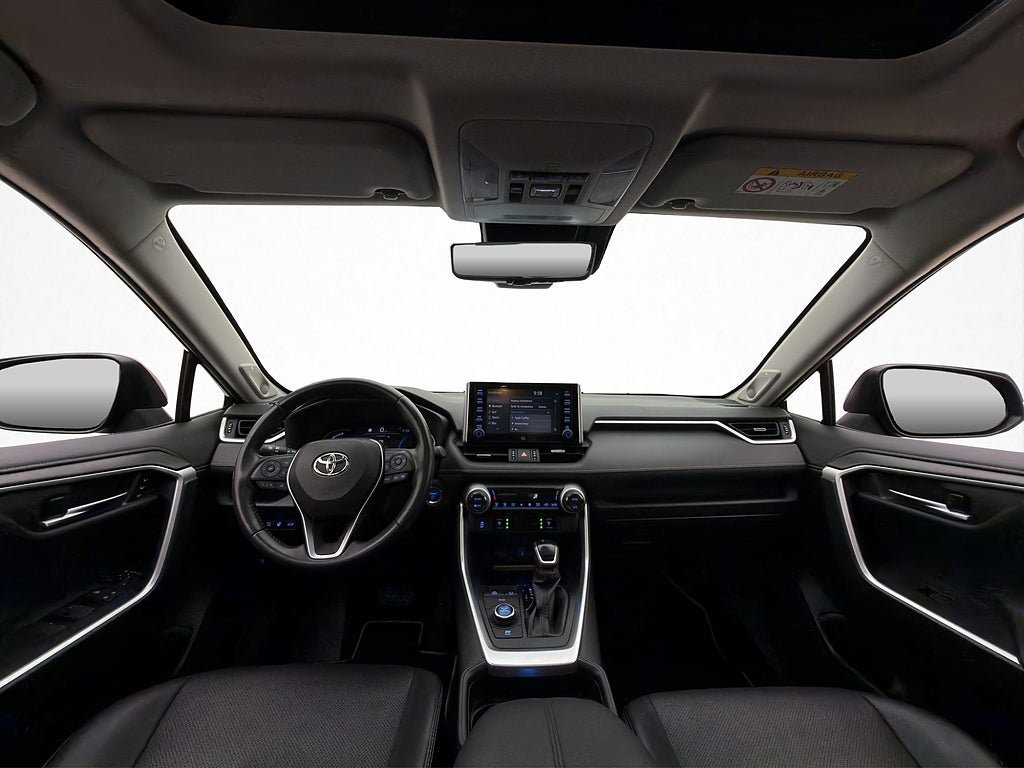 Vehicle Image 13