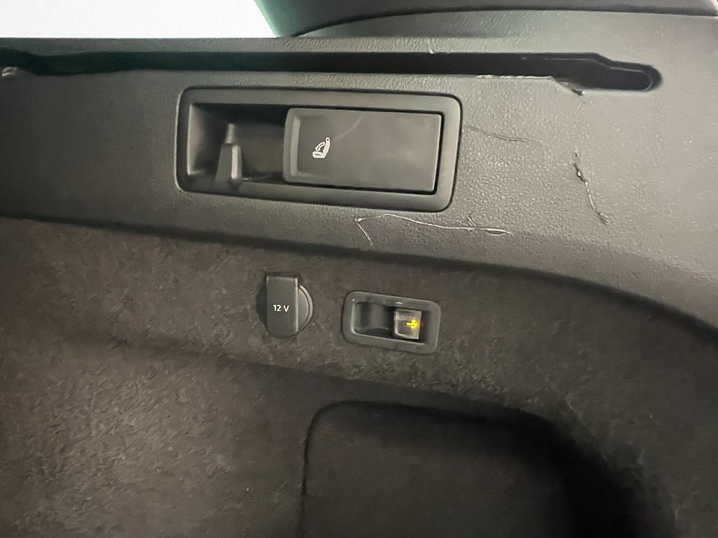 Vehicle Image 28
