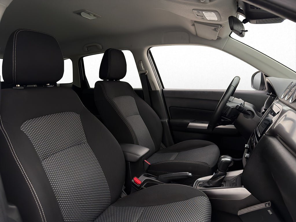 Vehicle Image 9