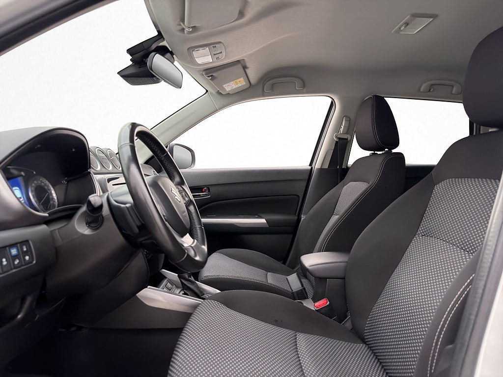 Vehicle Image 11