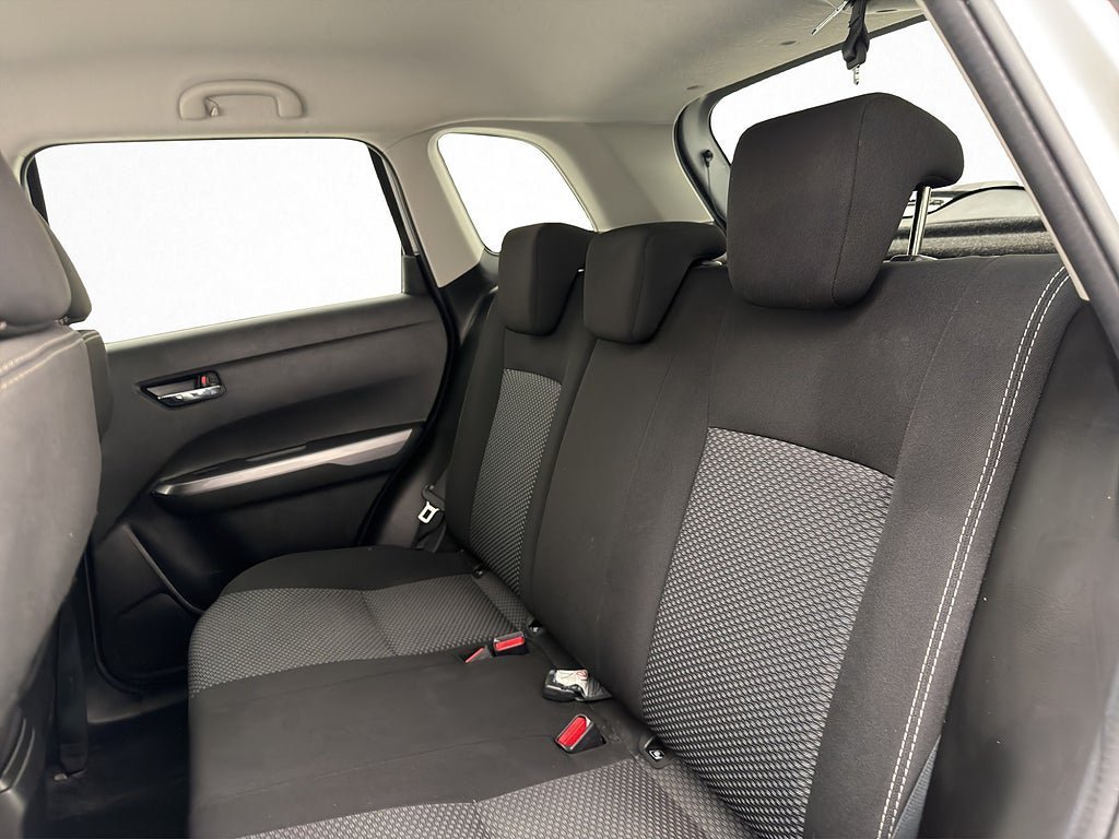 Vehicle Image 13