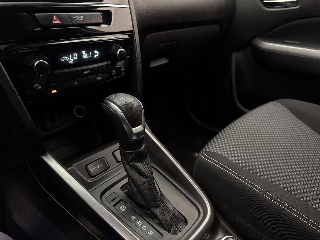Vehicle Image 18