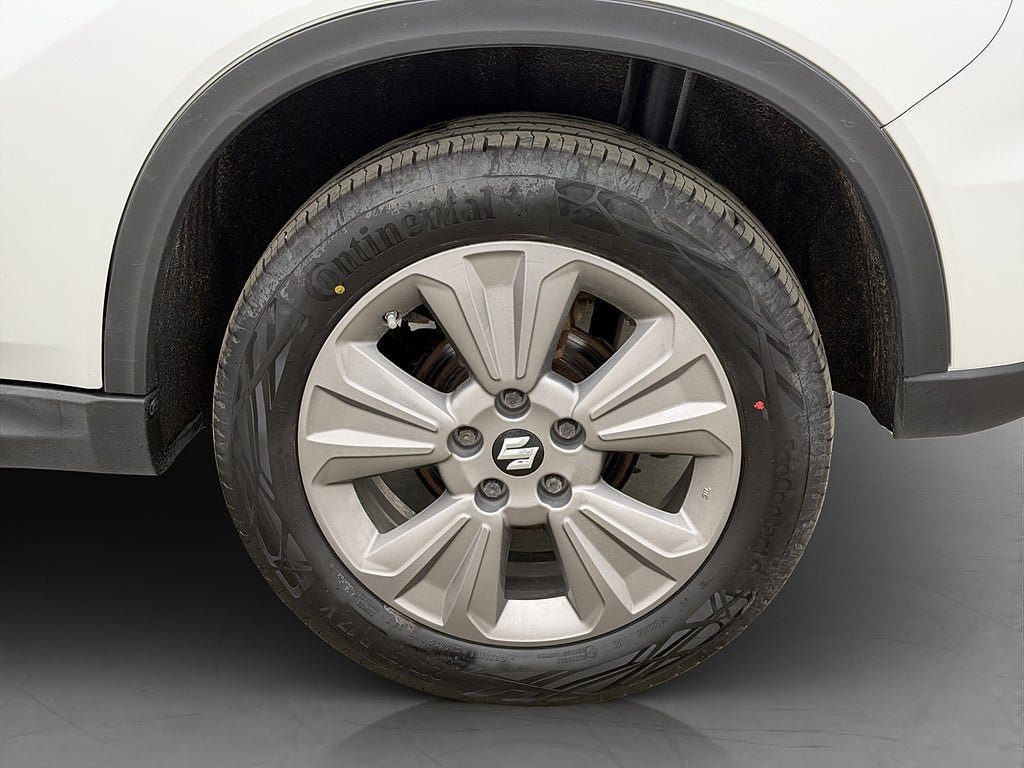 Vehicle Image 24