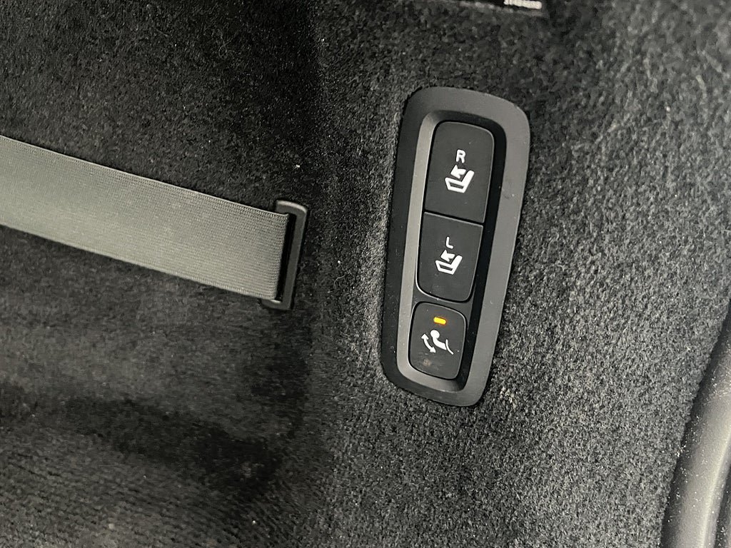 Vehicle Image 29
