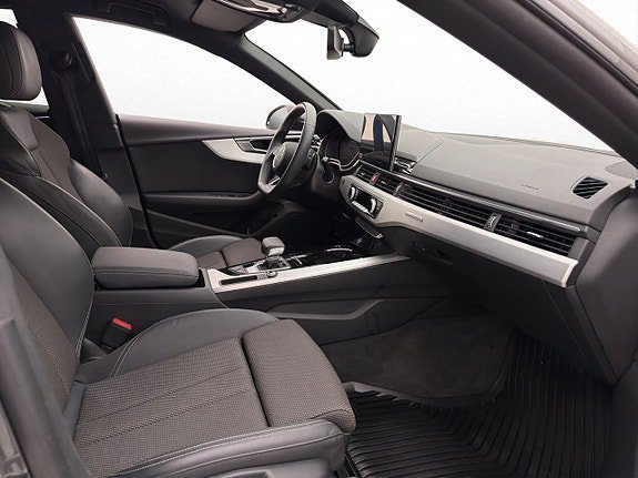Vehicle Image 26