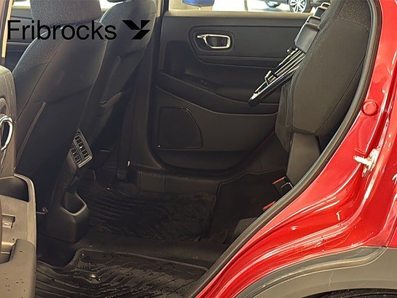 Vehicle Image 13