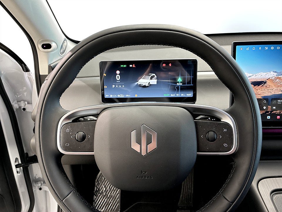 Vehicle Image 15