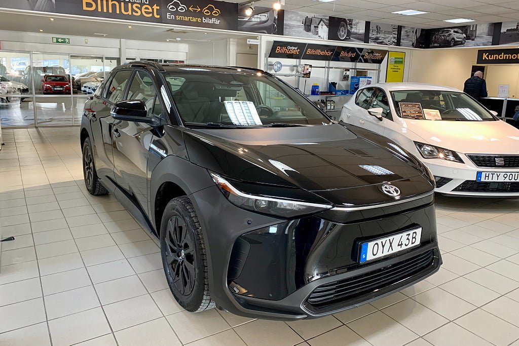 Vehicle Image 7