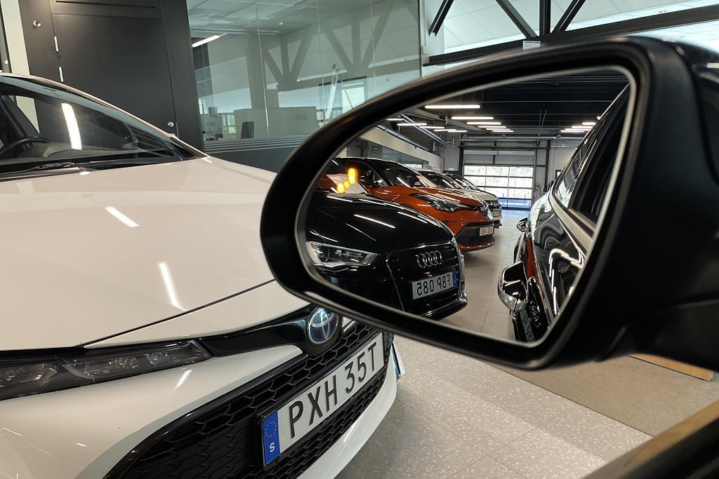 Vehicle Image 30