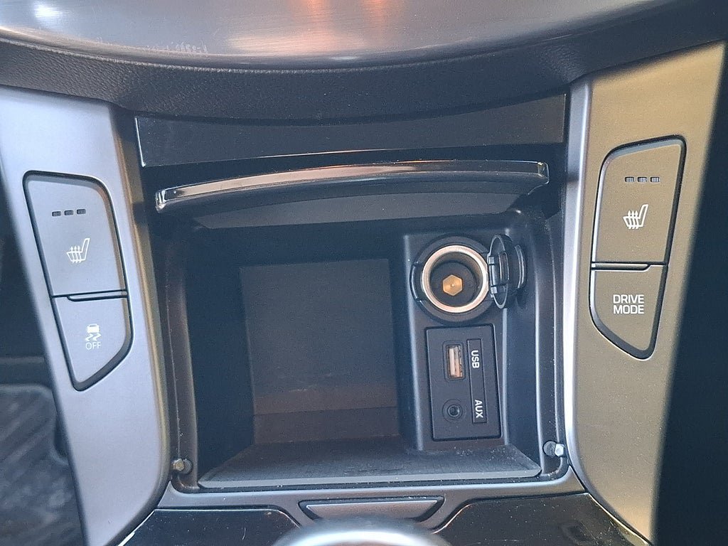 Vehicle Image 17