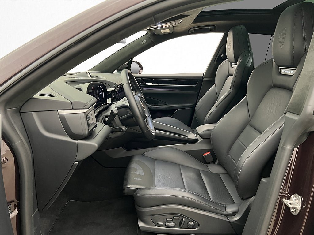 Vehicle Image 37
