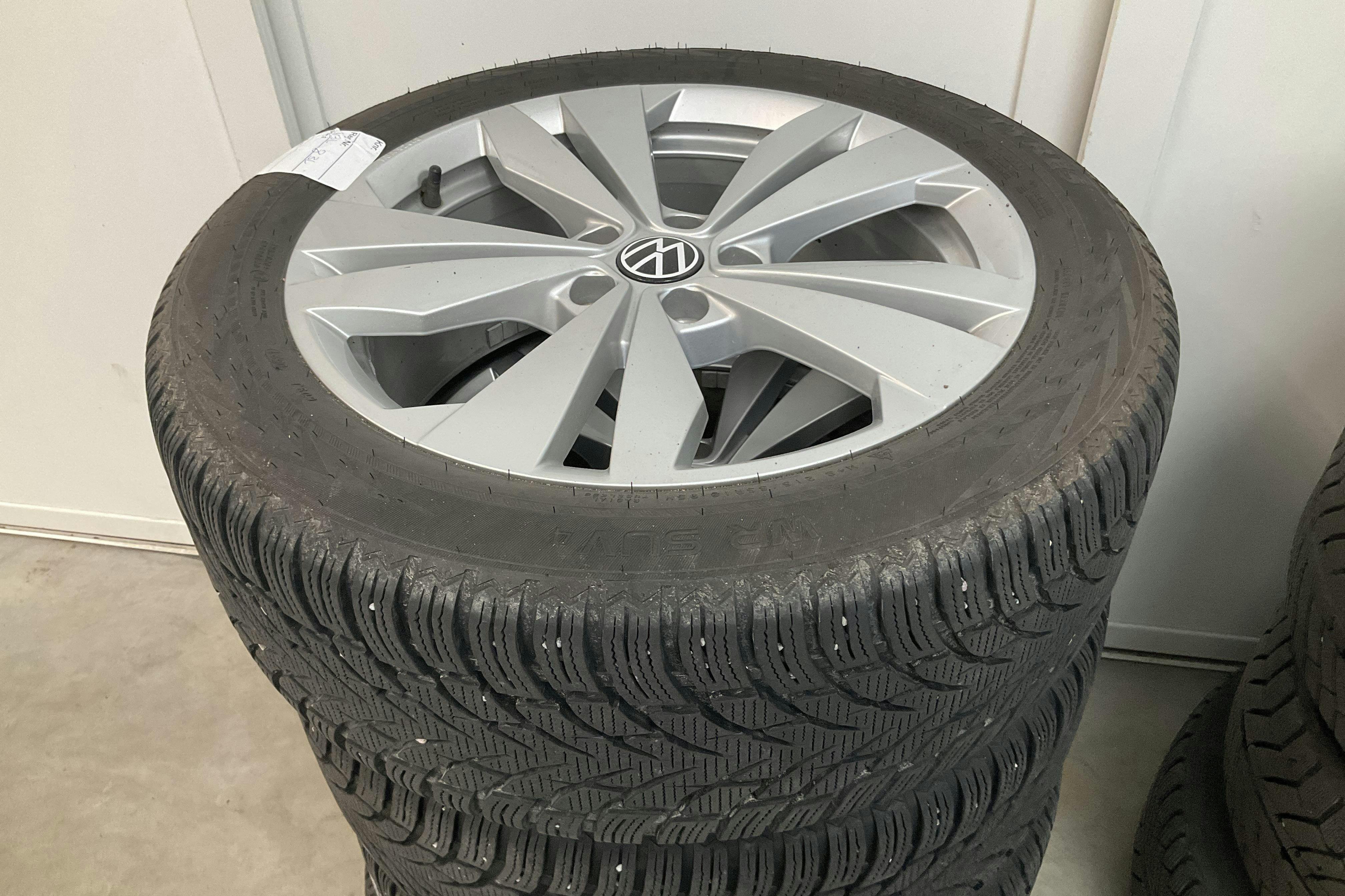 Vehicle Image 17