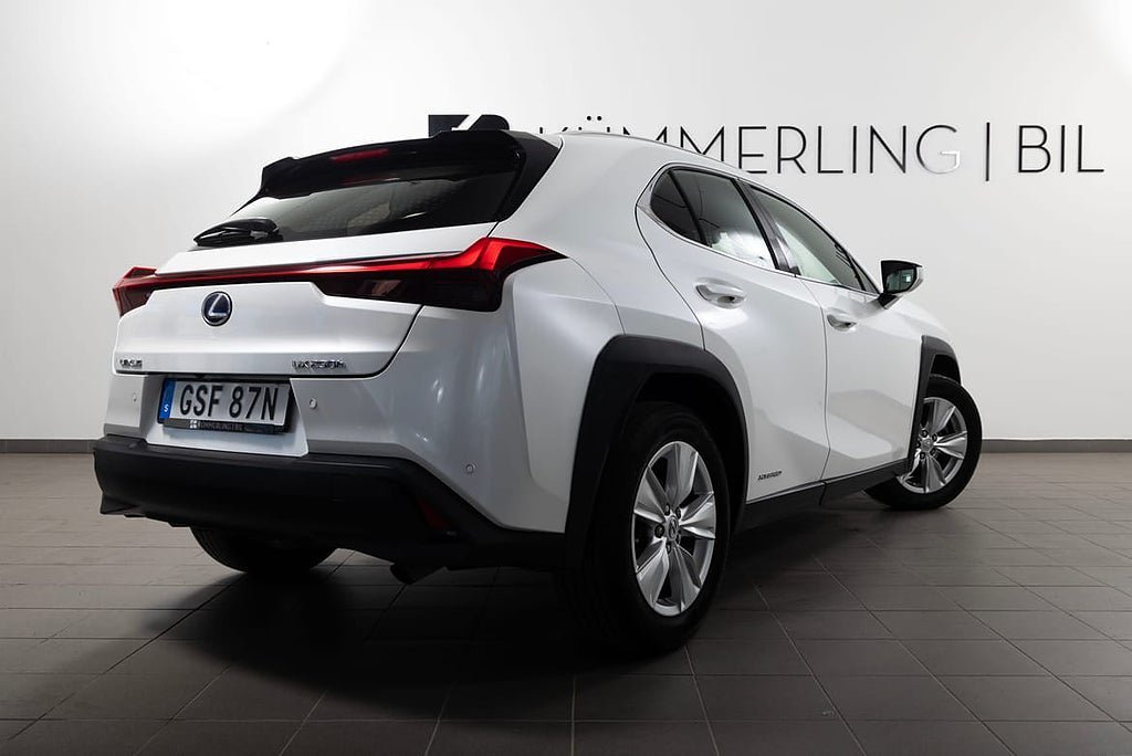 Vehicle Image 12
