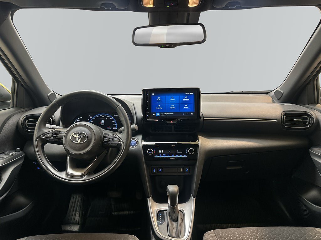 Vehicle Image 8