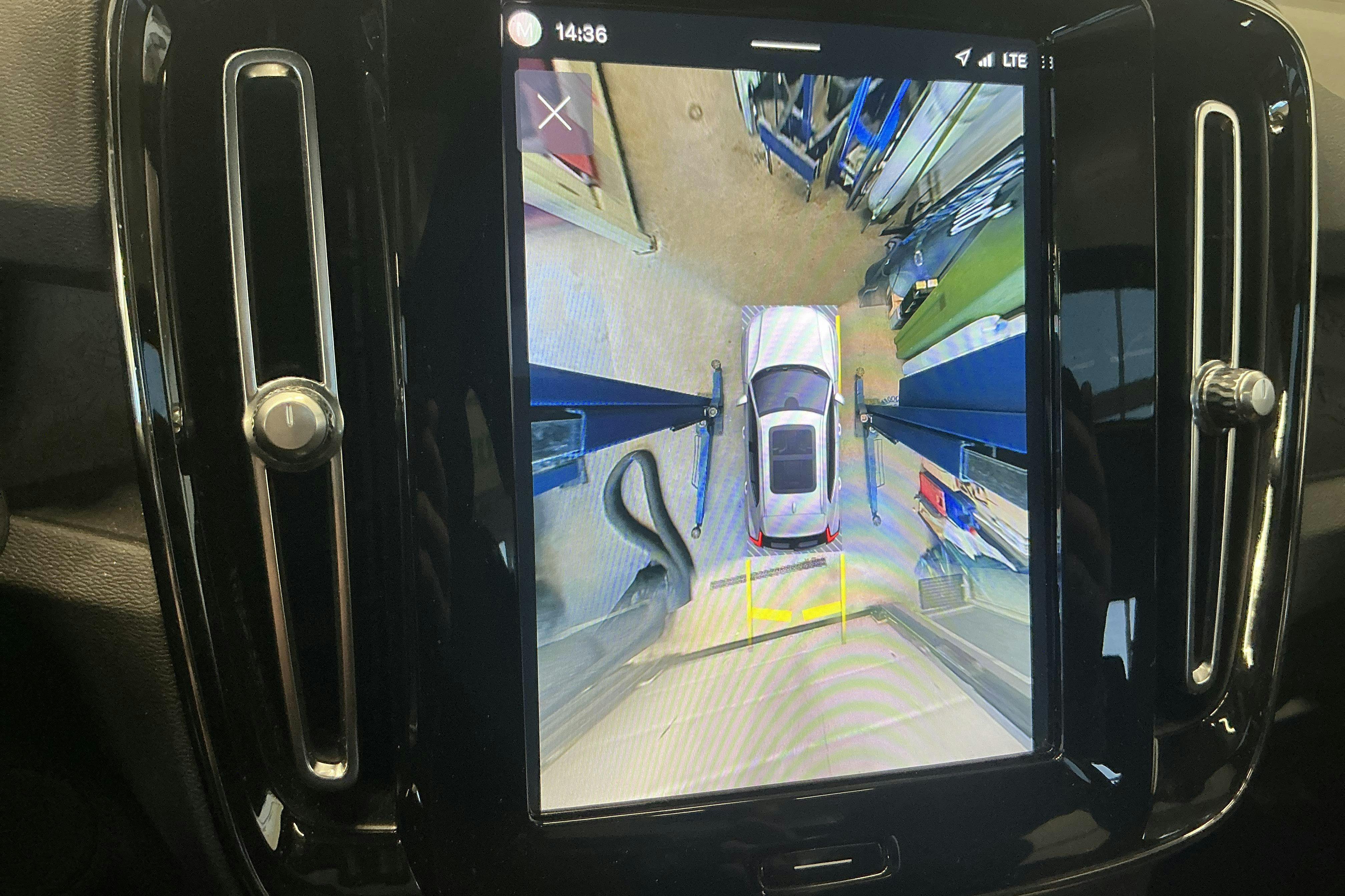 Vehicle Image 13