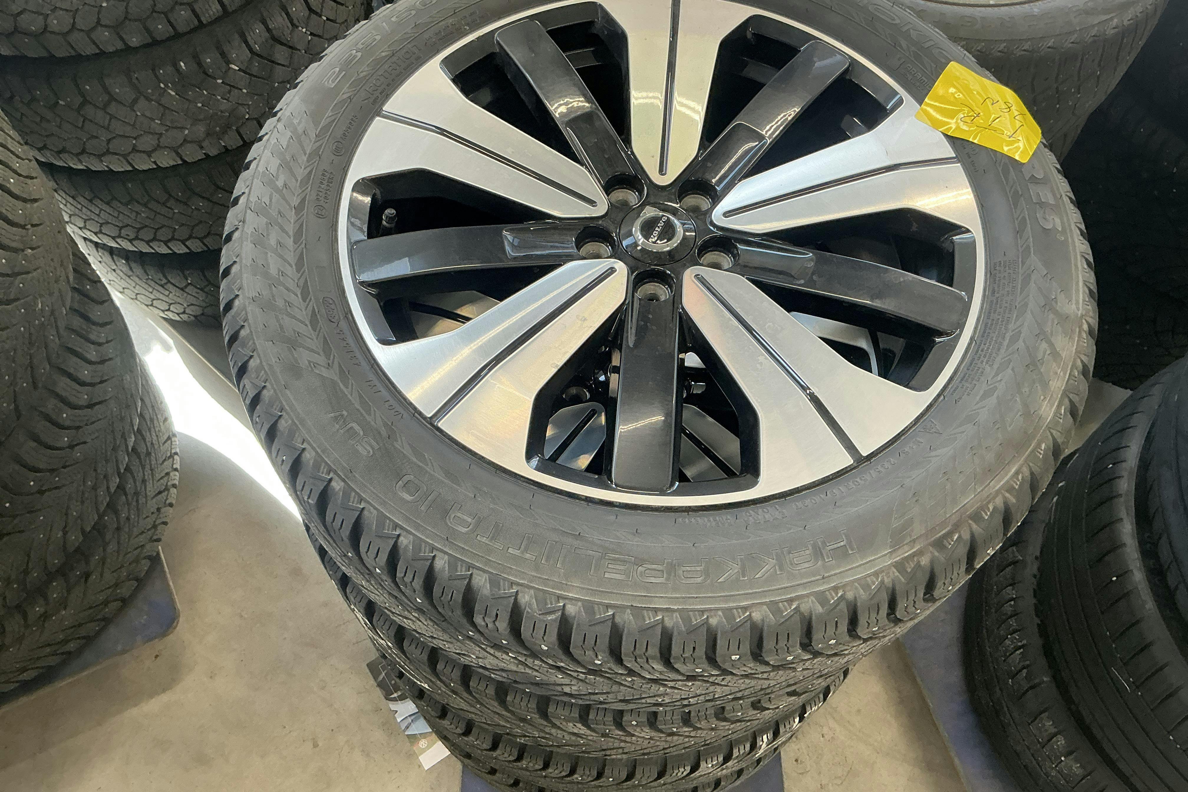Vehicle Image 18