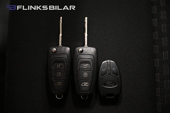 Vehicle Image 26