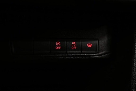 Vehicle Image 29