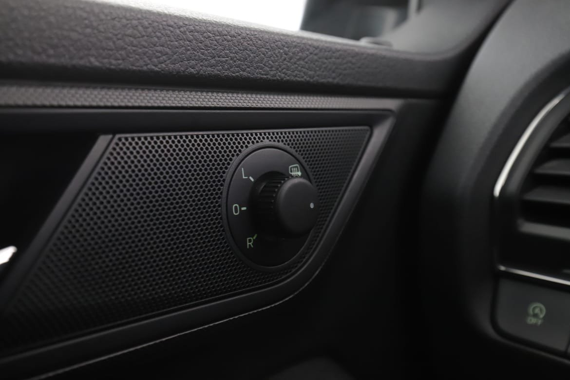 Vehicle Image 27