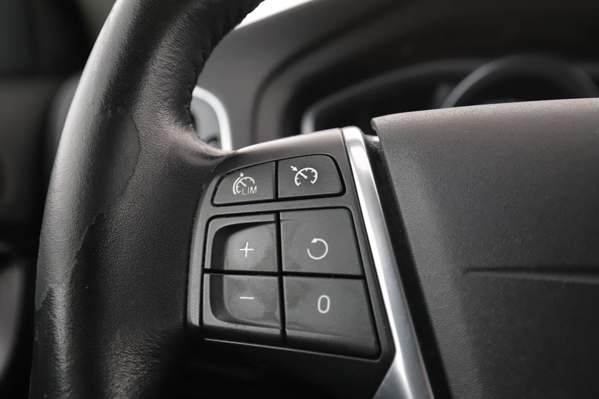 Vehicle Image 24